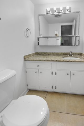 10241 S Central Avenue 1B, Oak Lawn, IL 60453