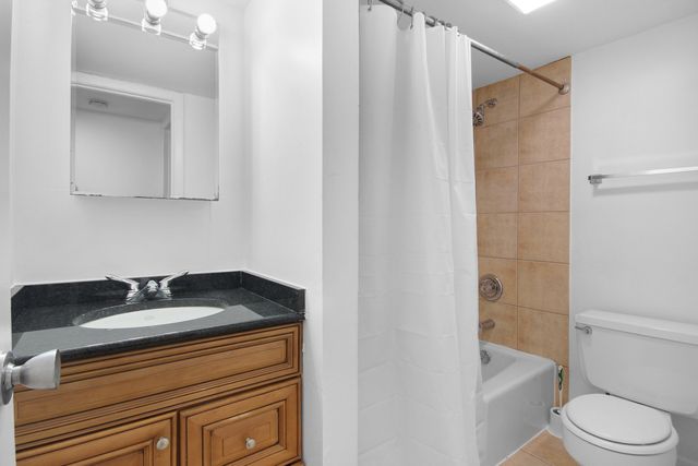 10241 S Central Avenue 1B, Oak Lawn, IL 60453