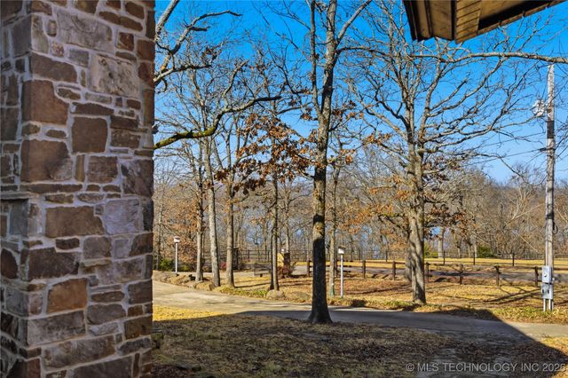 449918 E 953 Road, Vian, OK 74962