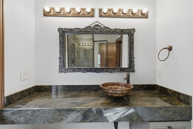 449918 E 953 Road, Vian, OK 74962