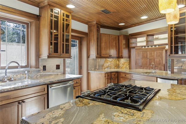 449918 E 953 Road, Vian, OK 74962