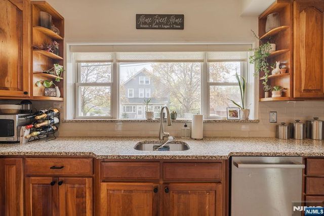 138 Summit Avenue, New Milford, NJ 07646