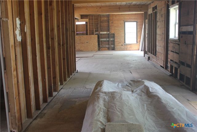 212 E Loop 340, Bellmead, TX 76705