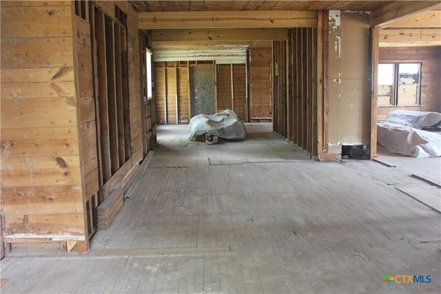 212 E Loop 340, Bellmead, TX 76705