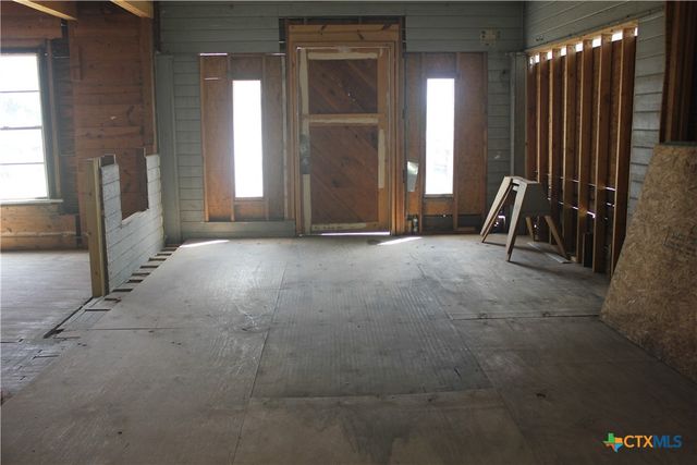 212 E Loop 340, Bellmead, TX 76705