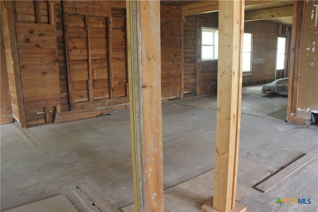 212 E Loop 340, Bellmead, TX 76705
