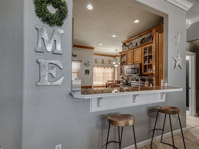 243 E Richmond Terrace, Mustang, OK 73064