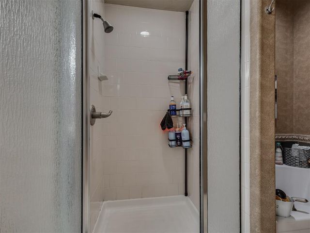 243 E Richmond Terrace, Mustang, OK 73064