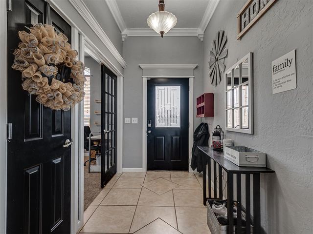 243 E Richmond Terrace, Mustang, OK 73064