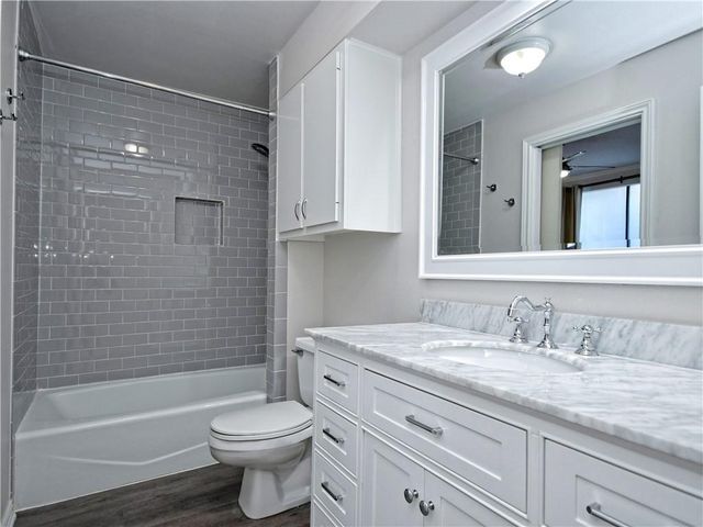 1707 Spyglass DR 47, Austin, TX 78746