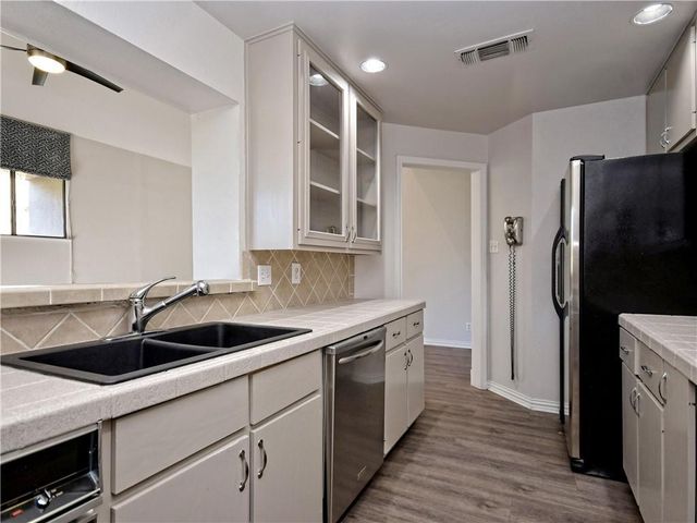 1707 Spyglass DR 47, Austin, TX 78746