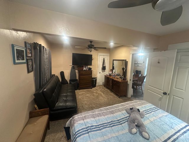 423 Bernard Street, Bakersfield, CA 93305