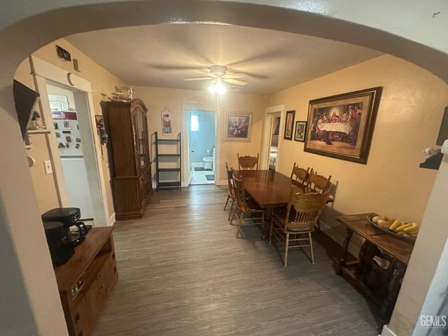 423 Bernard Street, Bakersfield, CA 93305