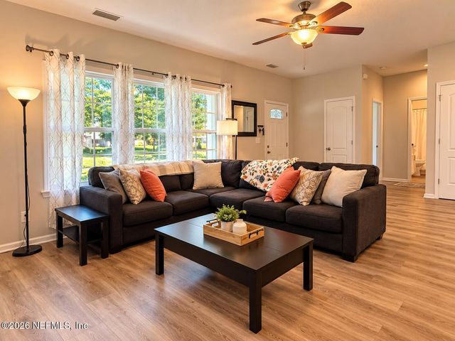 2924 GUAVA Court, Middleburg, FL 32068
