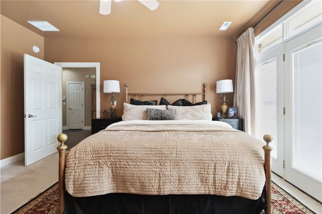 3906 NW Kensington Avenue, Bentonville, AR 72712