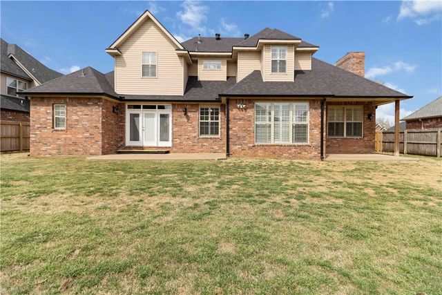 3906 NW Kensington Avenue, Bentonville, AR 72712