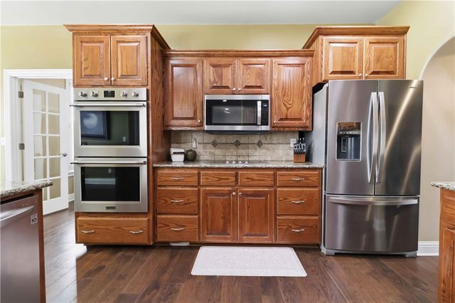 3906 NW Kensington Avenue, Bentonville, AR 72712
