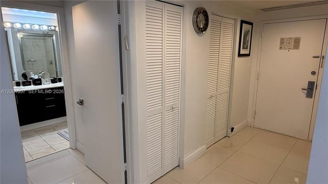 17375 Collins Avenue 1006, Sunny Isles Beach, FL 33160