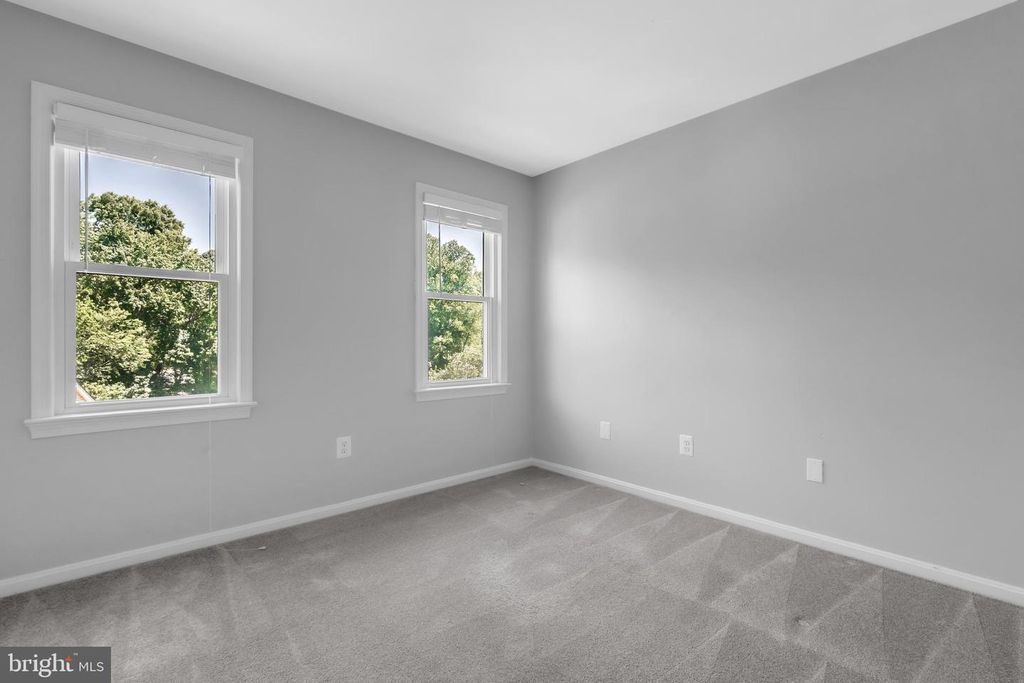 Image 25 of property listing at 8231 INVERNESS HOLLOW TER, Potomac, MD 20854