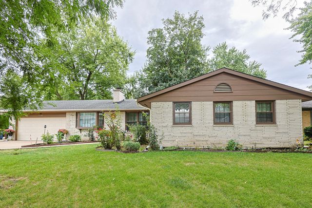1431 Maple Lane, Elgin, IL 60123