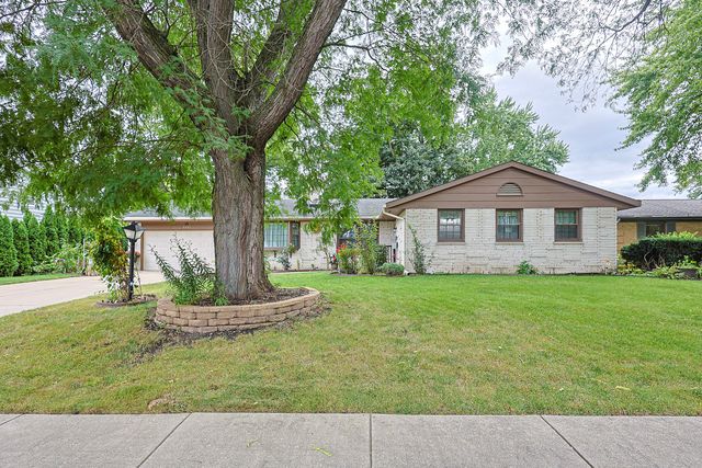 1431 Maple Lane, Elgin, IL 60123