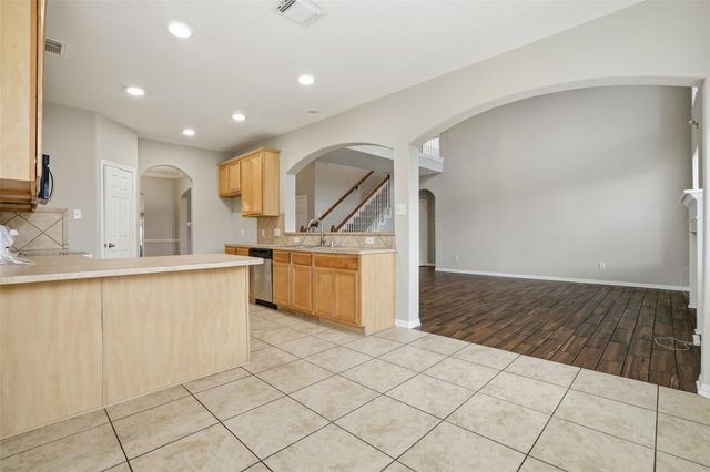 7335 Slippery Elm Lane, Houston, TX 77095