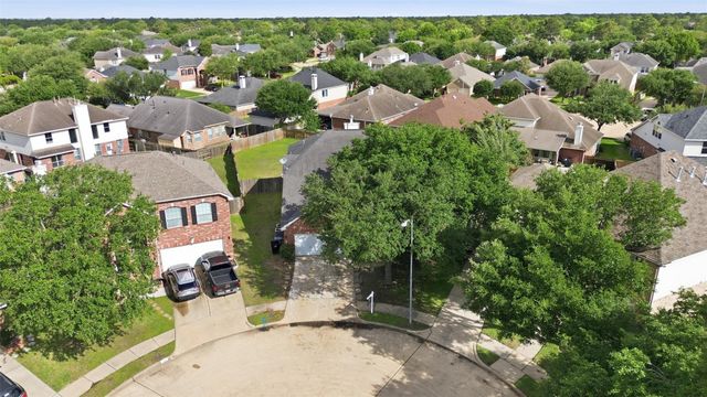 7335 Slippery Elm Lane, Houston, TX 77095