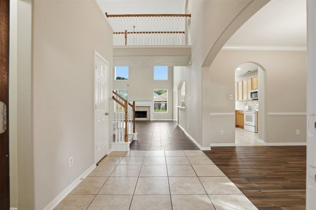 7335 Slippery Elm Lane, Houston, TX 77095