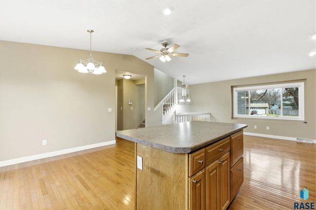 3304 S Steven Cir Circle, Sioux Falls, SD 57106