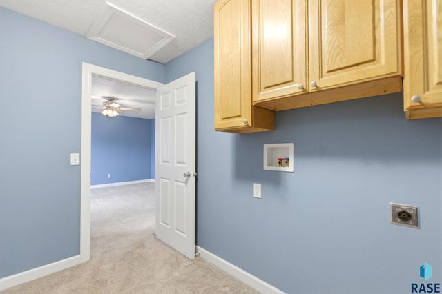 3304 S Steven Cir Circle, Sioux Falls, SD 57106