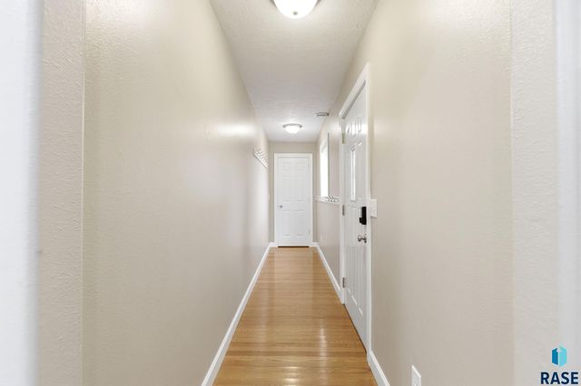 3304 S Steven Cir Circle, Sioux Falls, SD 57106