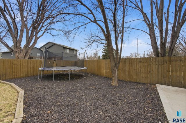 3304 S Steven Cir Circle, Sioux Falls, SD 57106