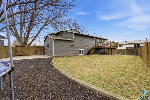 3304 S Steven Cir Circle, Sioux Falls, SD 57106