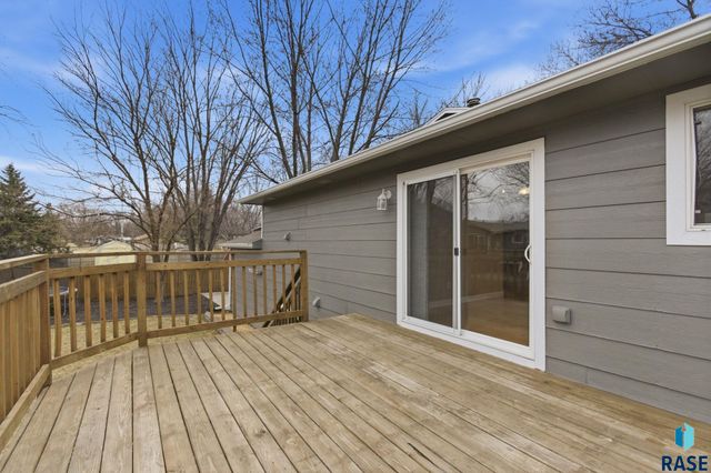 3304 S Steven Cir Circle, Sioux Falls, SD 57106