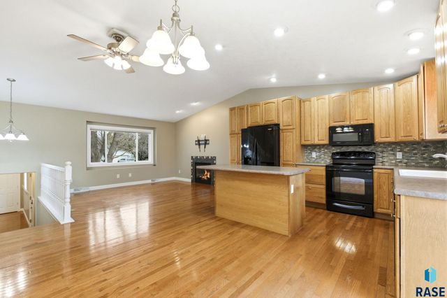 3304 S Steven Cir Circle, Sioux Falls, SD 57106