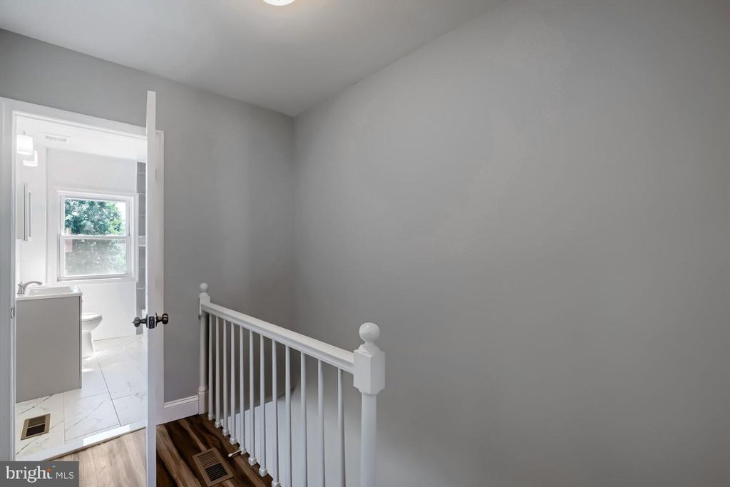 Image 14 of property listing at 38 N BERNICE AVE, Baltimore, MD 21229