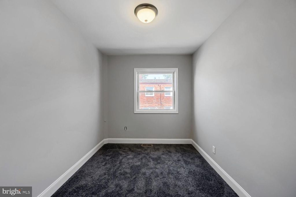 Image 21 of property listing at 38 N BERNICE AVE, Baltimore, MD 21229