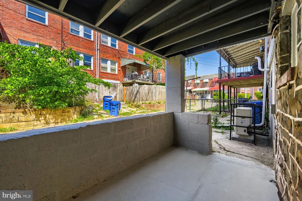 Image 28 of property listing at 38 N BERNICE AVE, Baltimore, MD 21229
