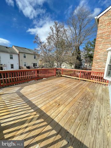 27 CHANTILLY CT, Rockville, MD 20850