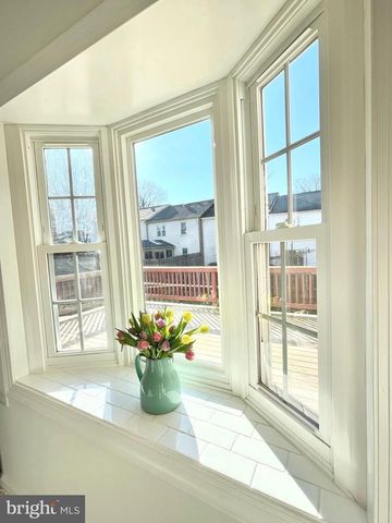 27 CHANTILLY CT, Rockville, MD 20850