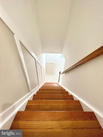 27 CHANTILLY CT, Rockville, MD 20850