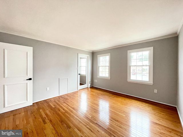 27 CHANTILLY CT, Rockville, MD 20850