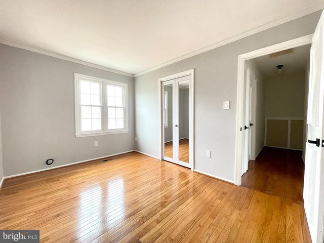 27 CHANTILLY CT, Rockville, MD 20850