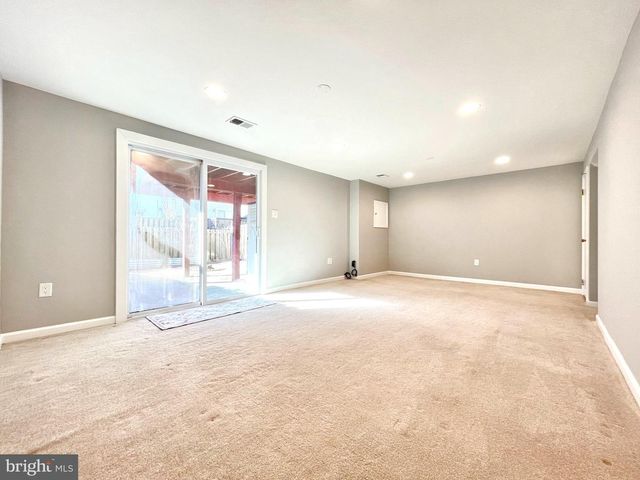 27 CHANTILLY CT, Rockville, MD 20850