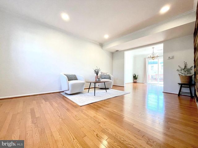 27 CHANTILLY CT, Rockville, MD 20850