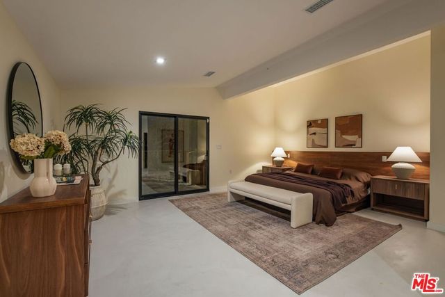 3748 Seahorn Drive, Malibu, CA 90265