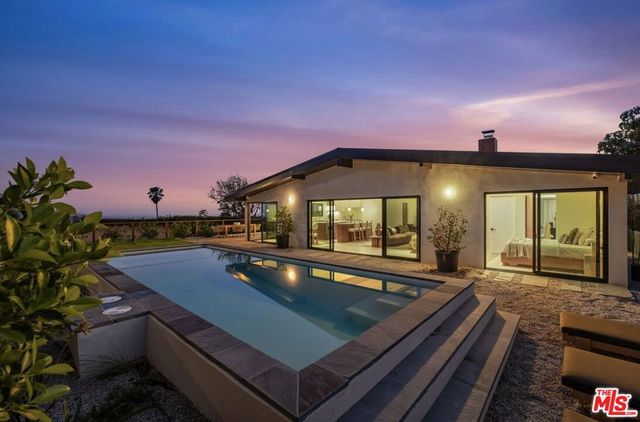 3748 Seahorn Drive, Malibu, CA 90265