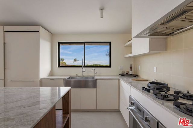 3748 Seahorn Drive, Malibu, CA 90265