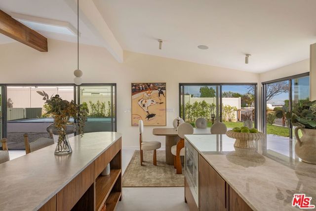 3748 Seahorn Drive, Malibu, CA 90265