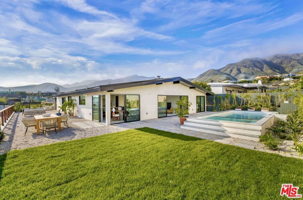 Image 20 of property listing at 3748 Seahorn Drive, Malibu, CA 90265